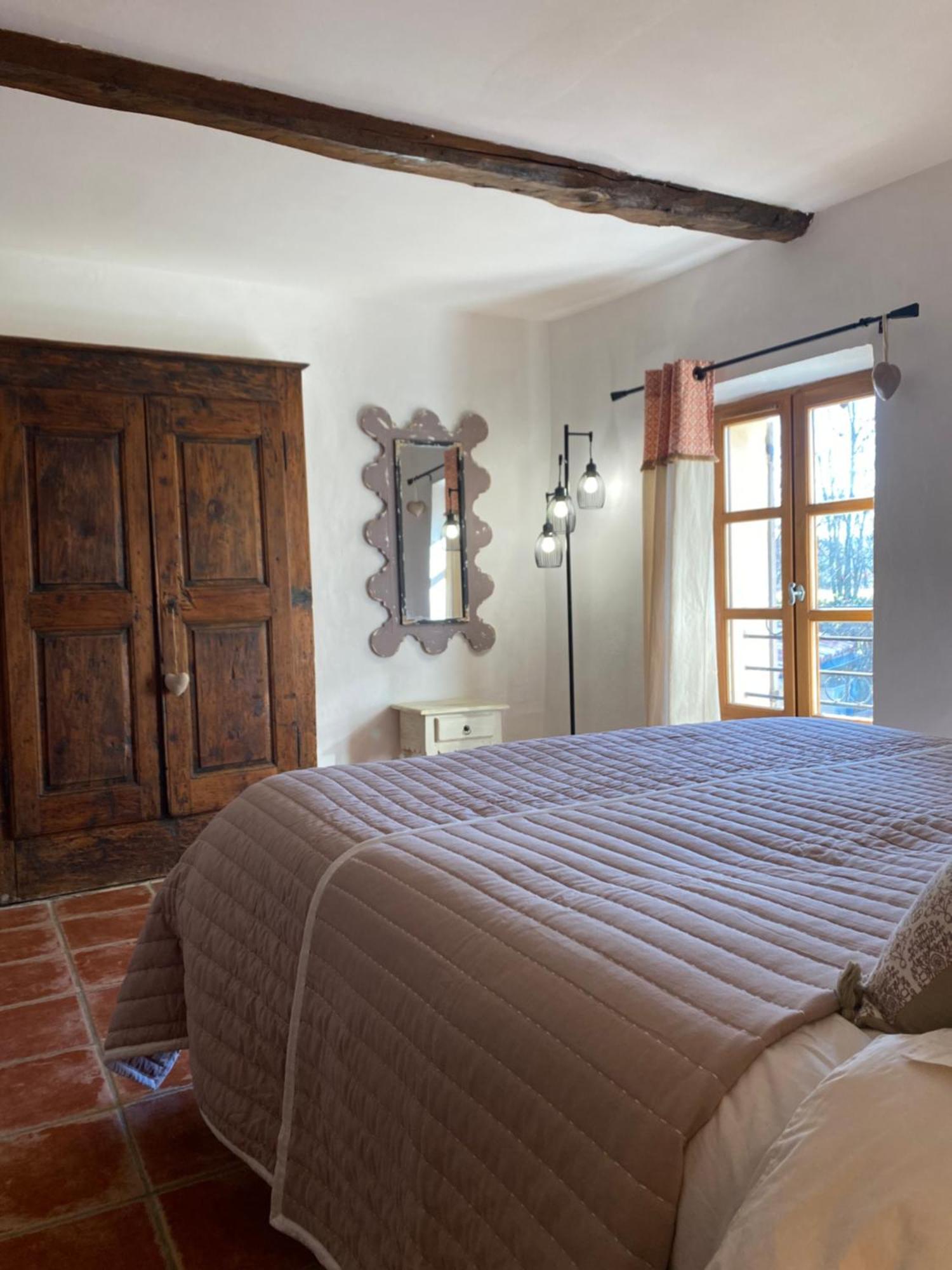 Villa La Magnanerie En Provence à Niozelles Extérieur photo